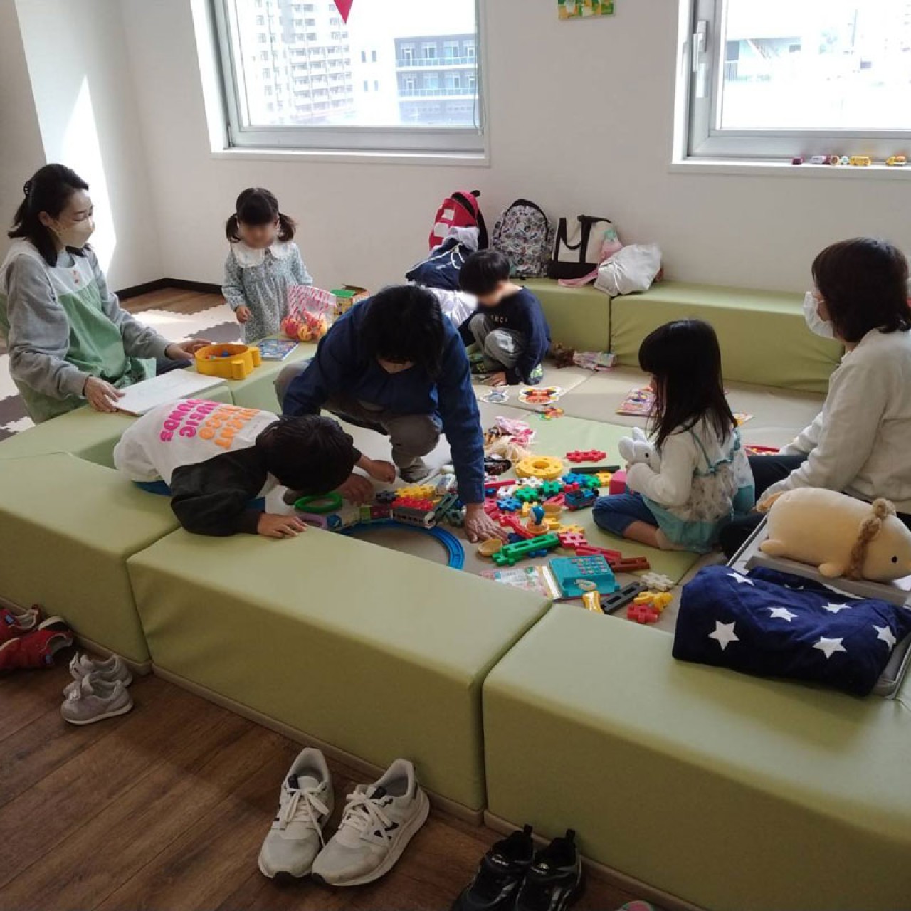 【実例報告】社員研修中の託児サポートでお子様も笑顔に！